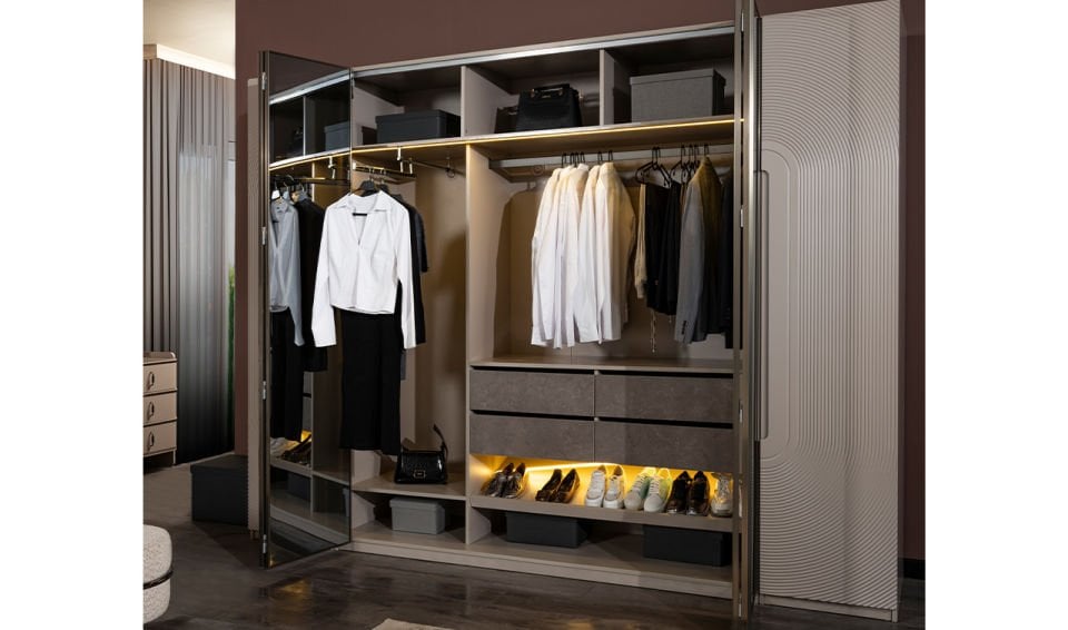 Paris Giyinme Odası