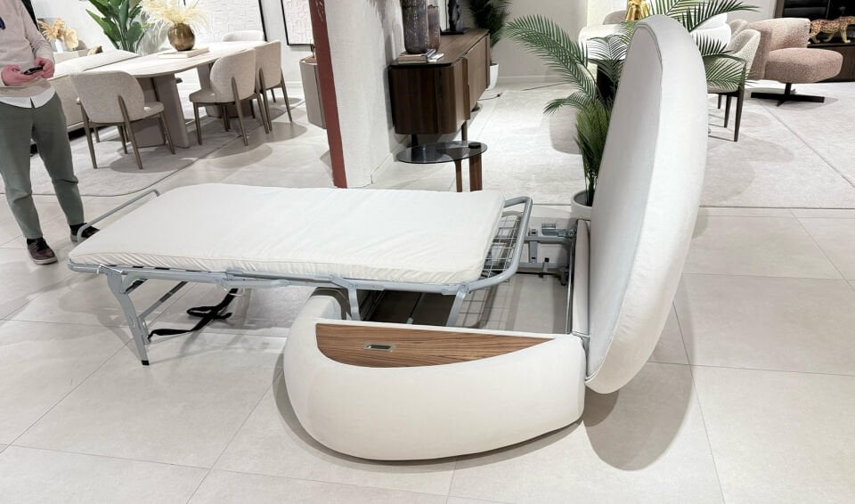 Gravel Yataklı Sofa