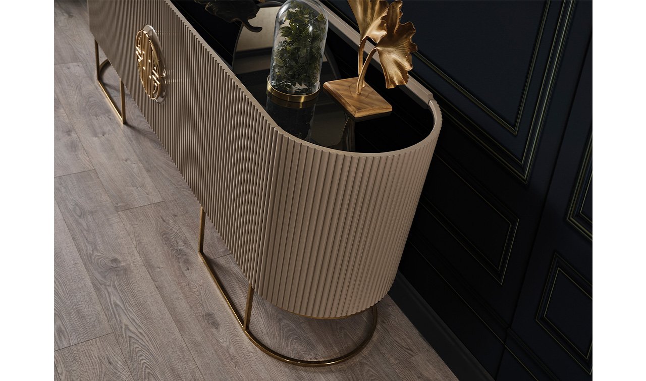 Gucci Cappicuno Yemek Odası Takımı